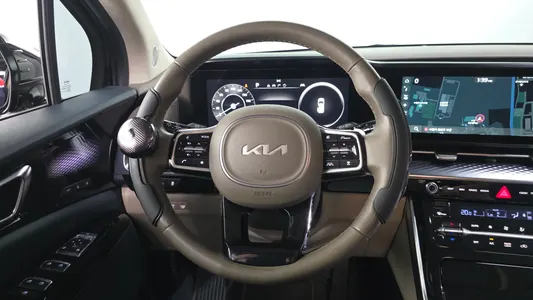 Kia Carnival 9 () 2022 13