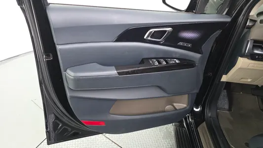 Kia Carnival 9 () 2022 24
