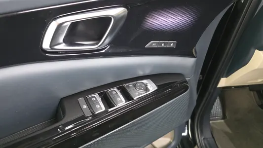 Kia Carnival 9 () 2022 32