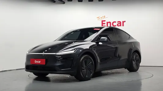 Tesla Y RWD 2025