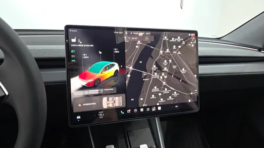 Tesla Y RWD 2025 13