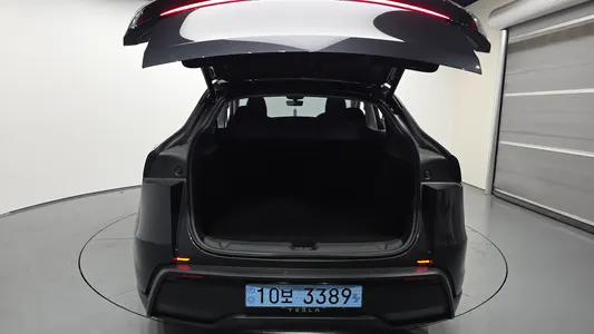 Tesla Y RWD 2025 20