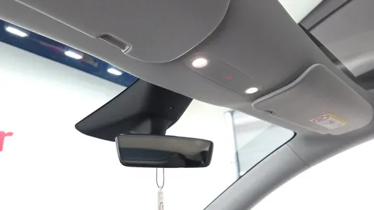 Tesla Y RWD 2025 27