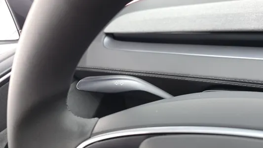 Tesla Y RWD 2025 29