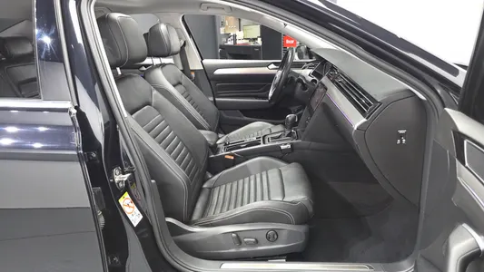 Volkswagen GT(B8) 2.0 TDI 2022 11