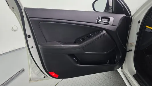 Kia K5 2012 24