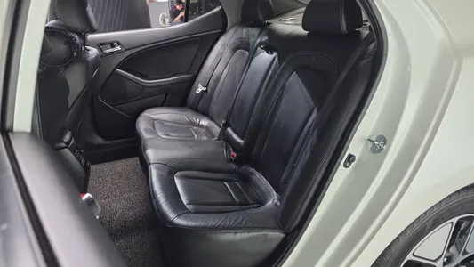 Kia K5 2012 26