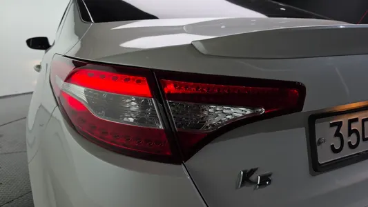 Kia K5 2012 23
