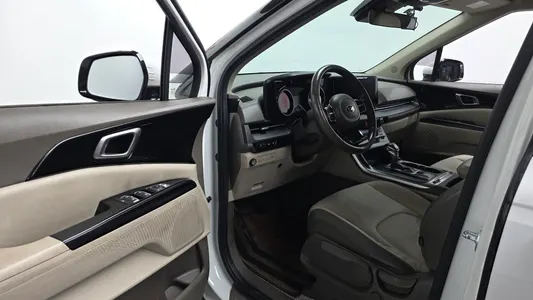Kia Carnival (LPG) 2021 10