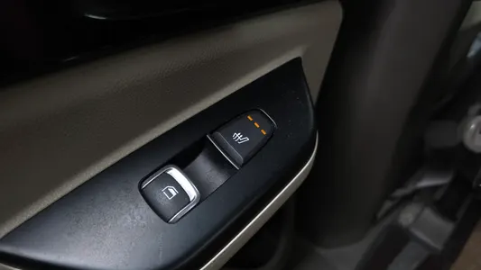 Kia Carnival (LPG) 2021 27