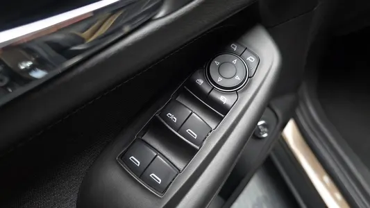 Chevrolet 트레일블레이저 1.3 2WD 2021 30