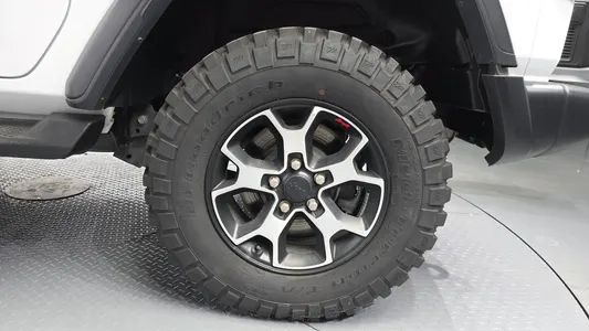 Jeep (JL) 2.0 2 2023 5