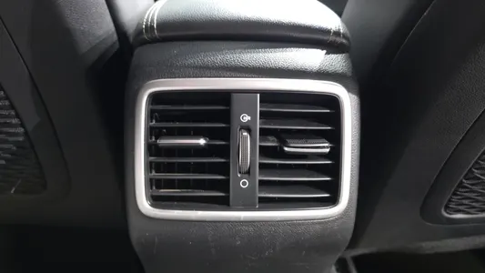 Kia 4 2.0 4WD 2015 30