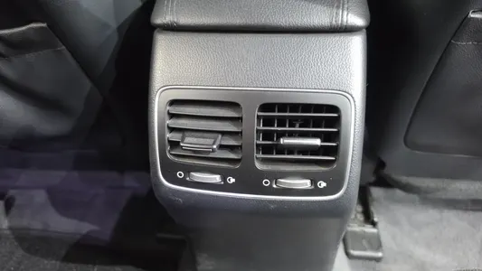 Kia K7 LPI 3.0 2015 33