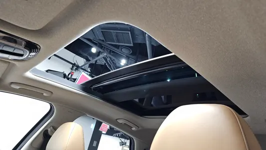 Hyundai (DN8) 2019 18