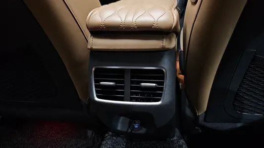 Hyundai (DN8) 2019 37