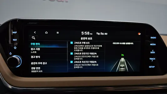 Hyundai (DN8) 2019 31