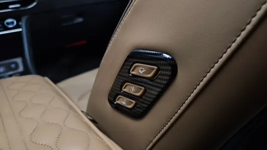 Hyundai (DN8) 2019 38