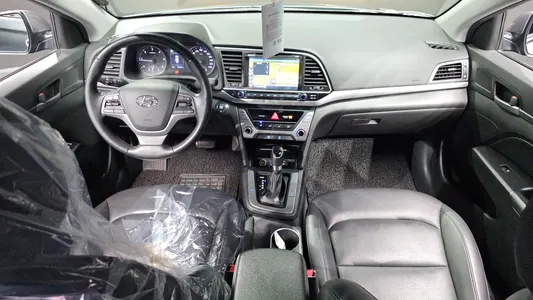 Hyundai AD 1.6 e-VGT 2015 7