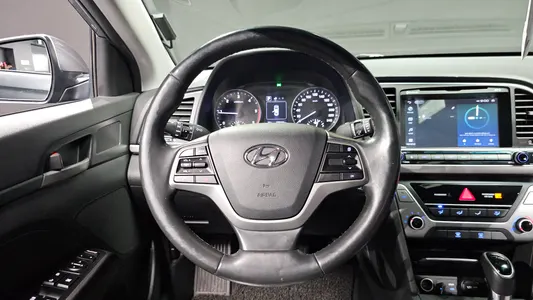 Hyundai AD 1.6 e-VGT 2015 13