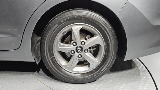 Hyundai AD 1.6 e-VGT 2015 21