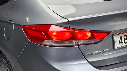 Hyundai AD 1.6 e-VGT 2015 23