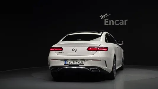 Mercedes-Benz E-Class W213 E220d 2019 4