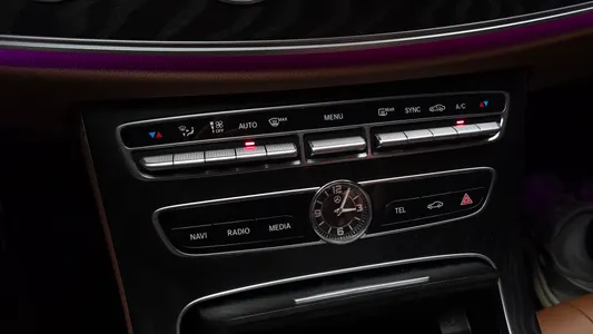 Mercedes-Benz E-Class W213 E220d 2019 16