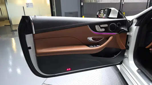 Mercedes-Benz E-Class W213 E220d 2019 24