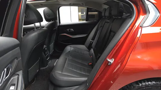 BMW 3 Series (G20) 320i 2020 11