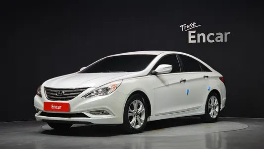 Hyundai YF LPI () 2012