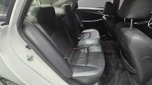 Hyundai YF LPI () 2012 13