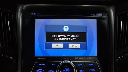 Hyundai YF LPI () 2012 17