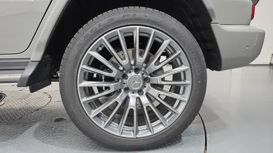 Mercedes-Benz G-Class W465 AMG G63 2026 21