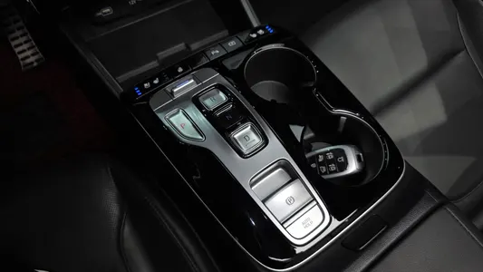 Hyundai (NX4) 2WD 2022 9