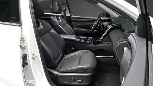 Hyundai (NX4) 2WD 2022 26