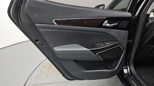 Kia K7 2017 25