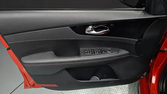 Kia K3 GT 2019 25