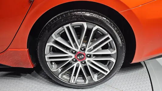 Kia K3 GT 2019 21
