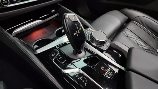 BMW 6 Series GT (G32) 630i xDrive M 2022 9