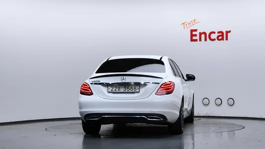 Mercedes-Benz C-Class W205 C220 d 2018 4