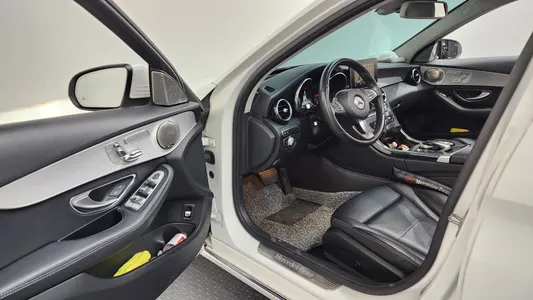 Mercedes-Benz C-Class W205 C220 d 2018 10
