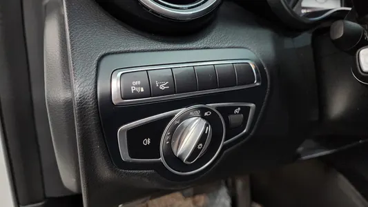 Mercedes-Benz C-Class W205 C220 d 2018 16