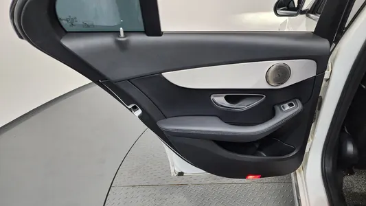 Mercedes-Benz C-Class W205 C220 d 2018 25