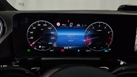 Mercedes-Benz GLA-Class H247 GLA250 4MATIC 2026 8