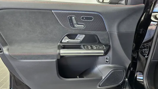 Mercedes-Benz GLA-Class H247 GLA250 4MATIC 2026 24