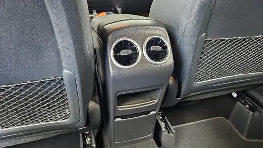 Mercedes-Benz GLA-Class H247 GLA250 4MATIC 2026 31