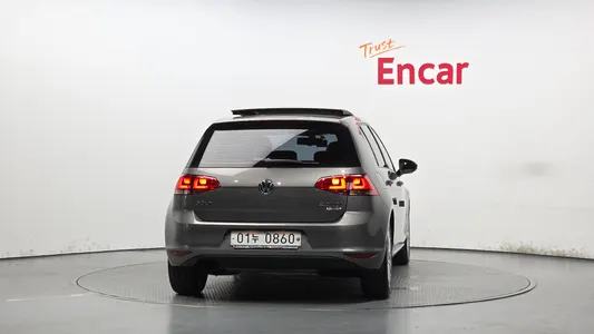 Volkswagen 7 2.0 TDI 2016 4