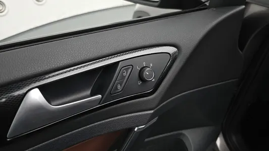 Volkswagen 7 2.0 TDI 2016 34
