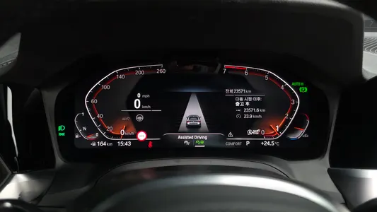BMW 4 Series (G22) 420i M 2023 8